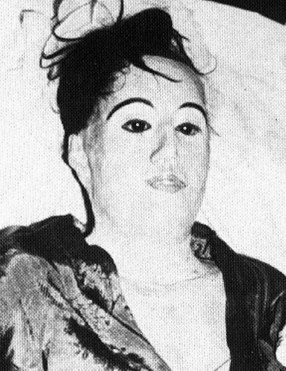 shamelessmiraclemaker: fihux:  sixpenceee:  Carl Tanzler was a German-born radiologist at the U