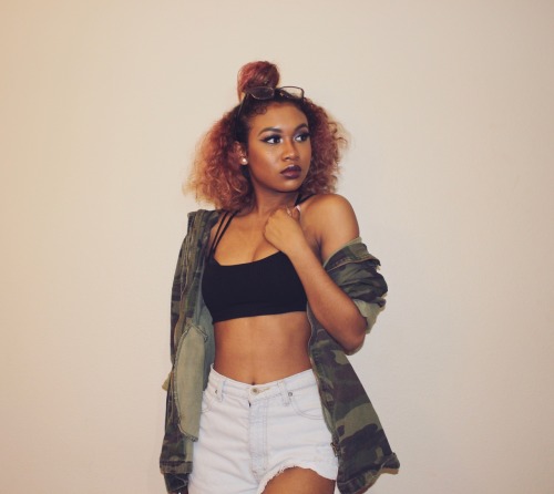 Skinny girl vibe Instagram: @faveblasian