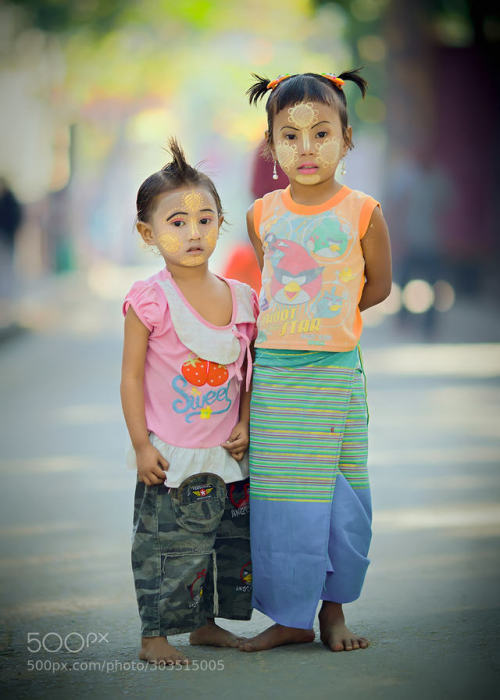 Pretty children .. by smoothy