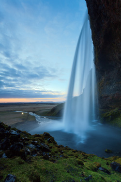 plf-photographie:  Seljalandsfoss Follow