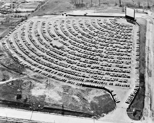 Cinéma drive-in, USA, 1950.