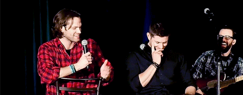darlingcap:J2 | Houscon16 | The 12 inches shaft‘I’m so sorry. Next question please!’ [watch the vide