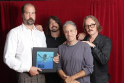 Phineas4Cobain:  Jon Stewart Was So Blown Away………Look At His Face. Krist, Dave