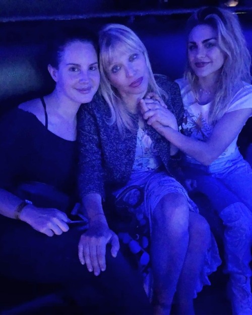 Lana Del Rey out with Courtney Love and her daughter Frances Bean Cobain at a The Distillers concert