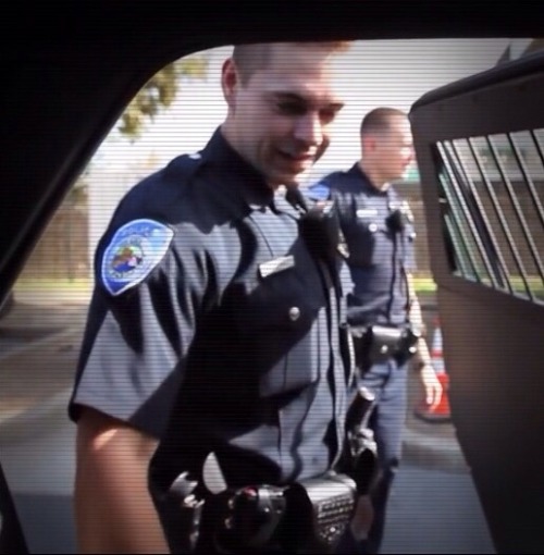 policecorps:  zoomintheroom:  Another Sexy Man in blue  Affirm