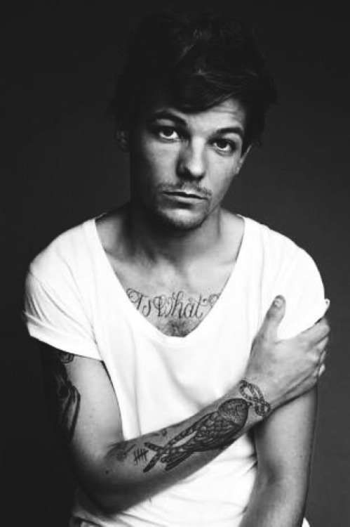 bluzhes:the Larry family