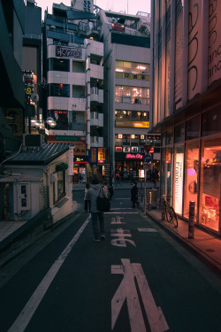 inefekt69:  Shibuya - Tokyo, Japan