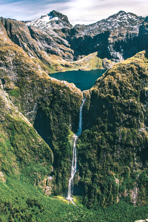 vitorcervi:Sutherland Falls, Fiordland, New Zealand — by Vitor Cervi, 2015.