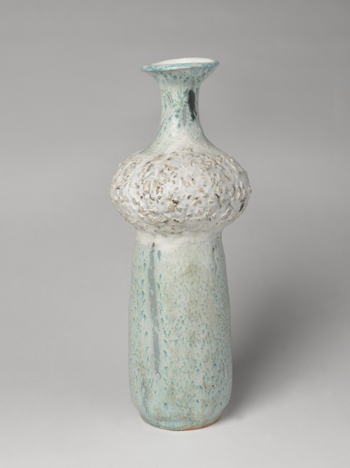 Vase, Hui Ka Kwong, ca. 1960, Brooklyn Museum: Decorative ArtsSize: height: 15 ¾ in. (40 cm) 