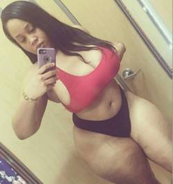 peopleperson905:  Bigg tittes  thick thighs perfect!!!!