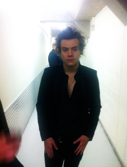  Harry backstage at XF Italy 