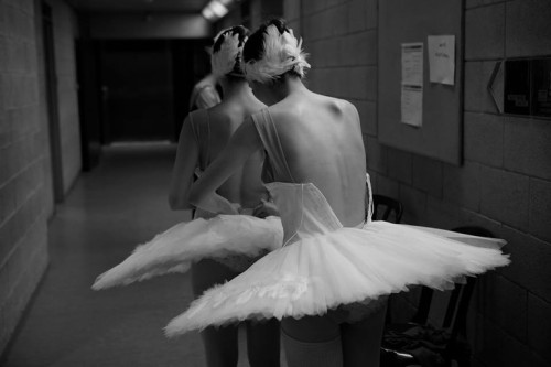 galina-ulanova:Backstage during Swan Lake (Israel Ballet, 2016)