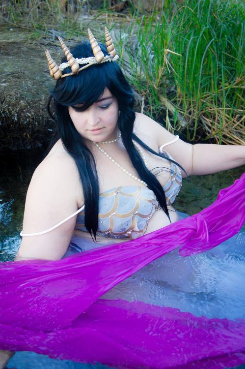 hooksandhearts:Dat Mermaid lifePhotos by @technicallytoki