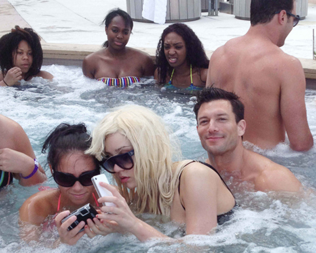 no-chill-at-all:  Black people unamused by white people 