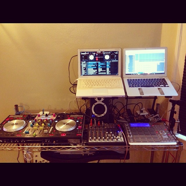 I changed the setup so it&rsquo;s more two person friendly. #dj #producer #music