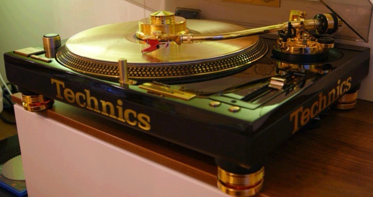 vinylandgeekstuff:  Gold Technics 
