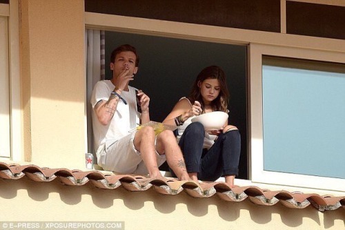 Louis and Danielle eating outside the window of their rented place in Monaco (05.28.16)