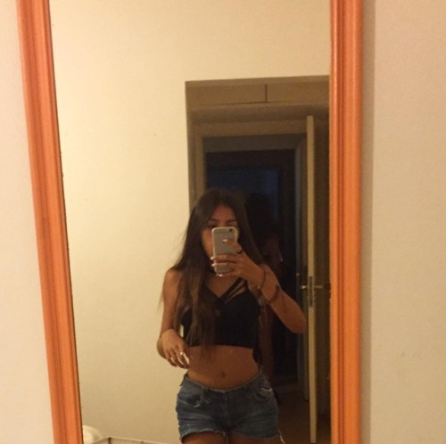http://streetgrl.tumblr.com/post/157922893567