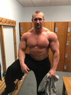 misterunivers:lukas gabris, 120 kg of beauty