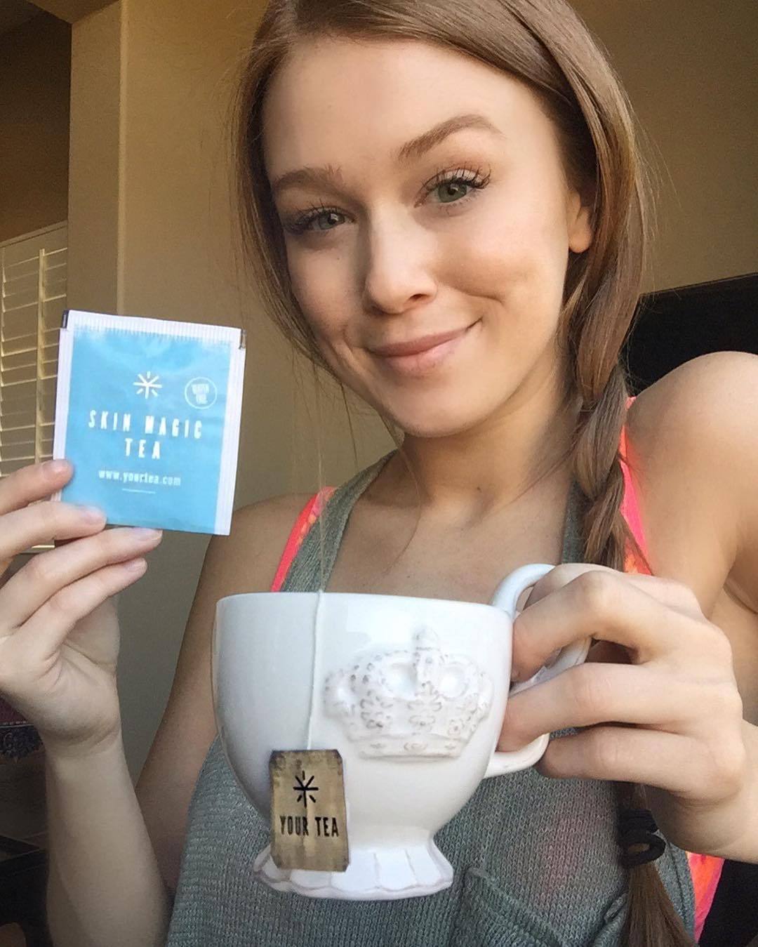 Evening tea break ☕️ Drinking #skinmagictea to keep my skin clear &amp; glowing