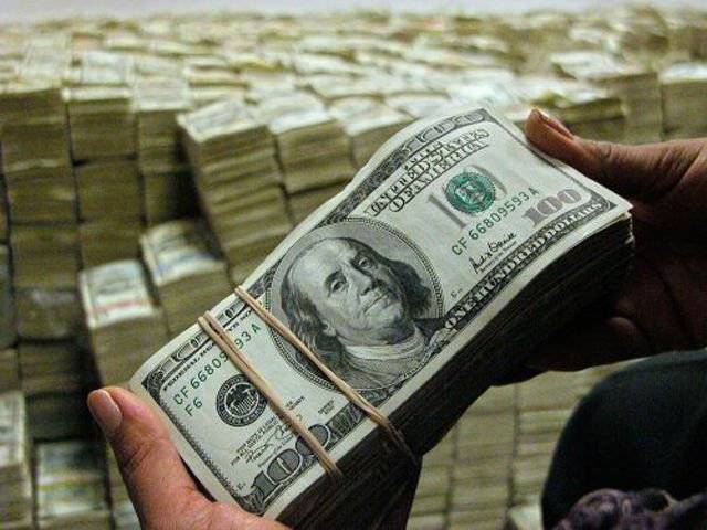 ismellpotyousmellit:  stuff-that-irks-me:  Meanwhile, at the Federal Reserve. The