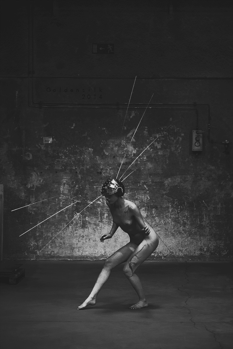 mishamanistmodel:  Photographe : Goldensilk. http://www.akags.com 