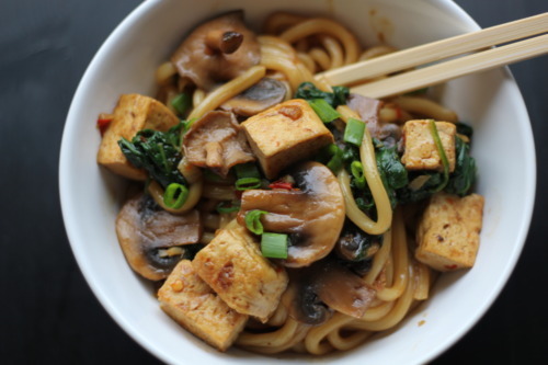 Udon Noodles with Tofu, Mushrooms and Spinach - About the Soufflé