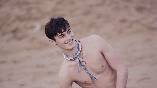 🐧 You Must Be Gay+ To View This Blog*