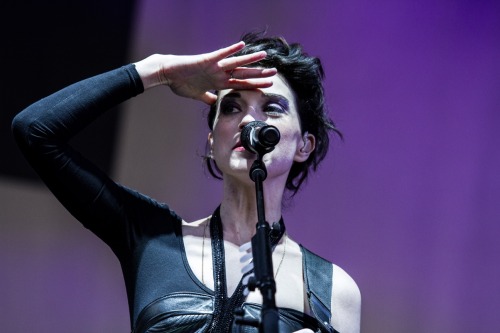 uptightcitizensbrigade:  Anne looking for the bae booty…St. Vincent playing the Boston Calling Music Festival on May 23, 2015.by Timothy Patrick Boyer