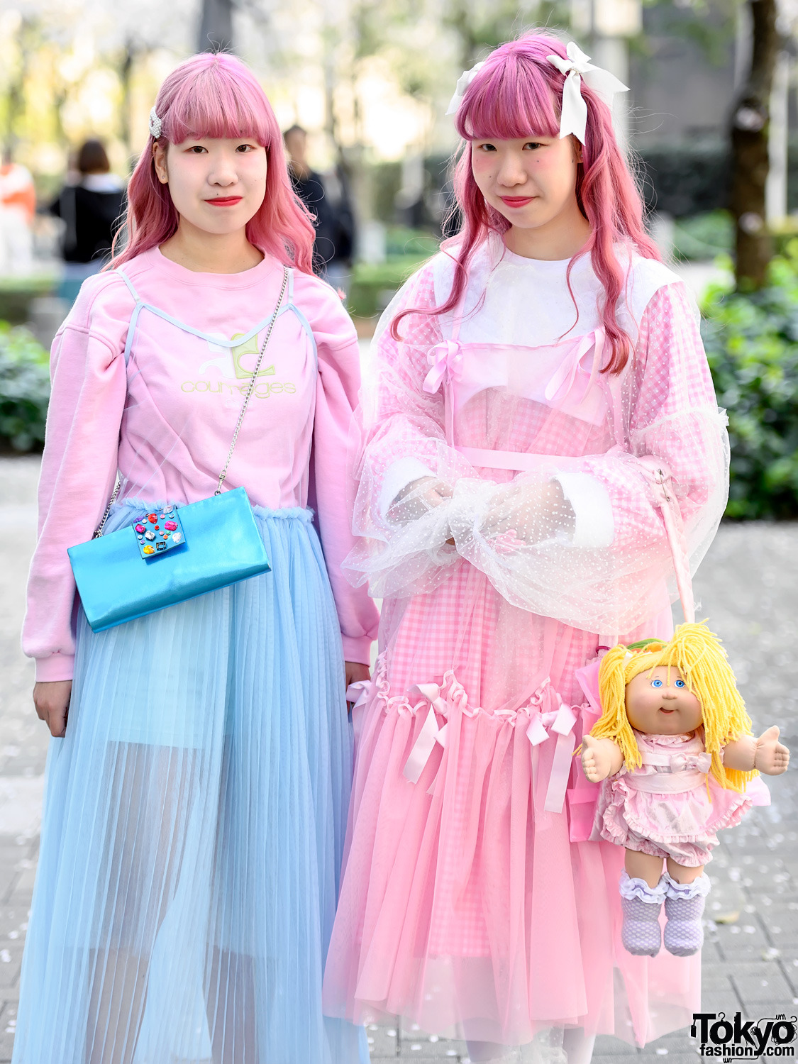 tokyo-fashion:  18-year-old Japanese twins Suzune and Ayane on the street near Bunka