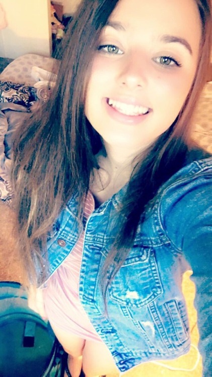 horny-sweet-bored-xxx: Hahaha I have to know do my face and my pussy match ?