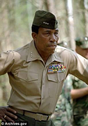 retiredspook:moosemarine:semperannoying:Lt. Gen. Frank E. Petersen Jr., the first ever black Marine 