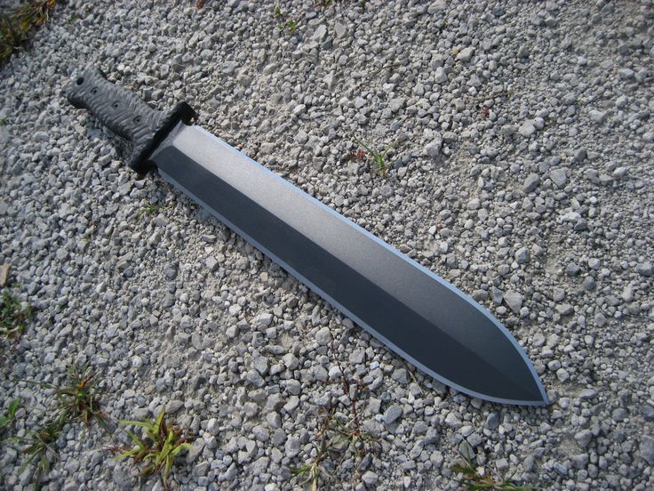 gunsknivesgear:  MBB Short Sword.