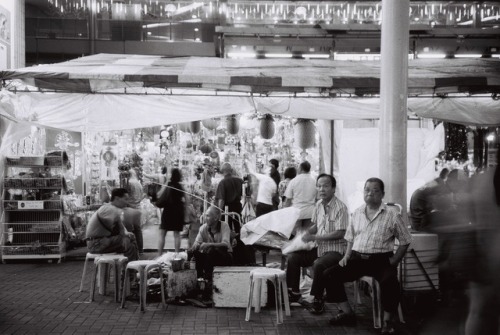 sueing:chinatown at night pre-chinese new year january 2017ilford pan 100olympus mju ii zo