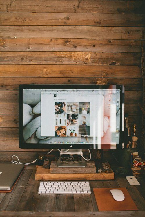 minimalsetups:  Follow Minimal Setups on Instagram. 
