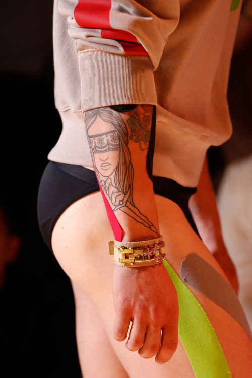 money-in-veins:Versace S/S 2014 Menswear (details)