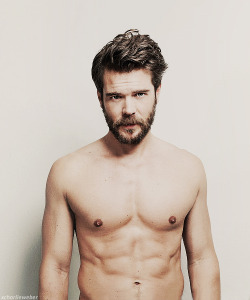 xcharlieweber:I live on proteins and greens,