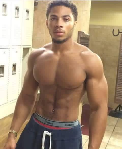 hotmate26:  thakid22:  Nice wit it!  Handsome 