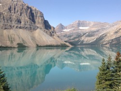 n-c-x:  cedarly:  my sister went to Alberta last summer and took some really nice pictures of the mountains   nature blog