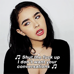 fyeahjanethevirgin:  enjajaja   lipsyncingbonus: