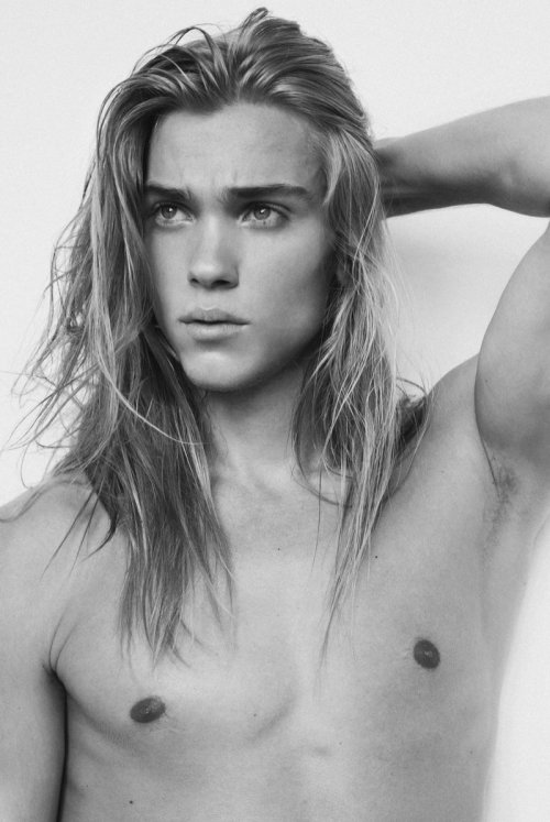 ibkodfashion:  Emil Andersson by Carlos Montilla 