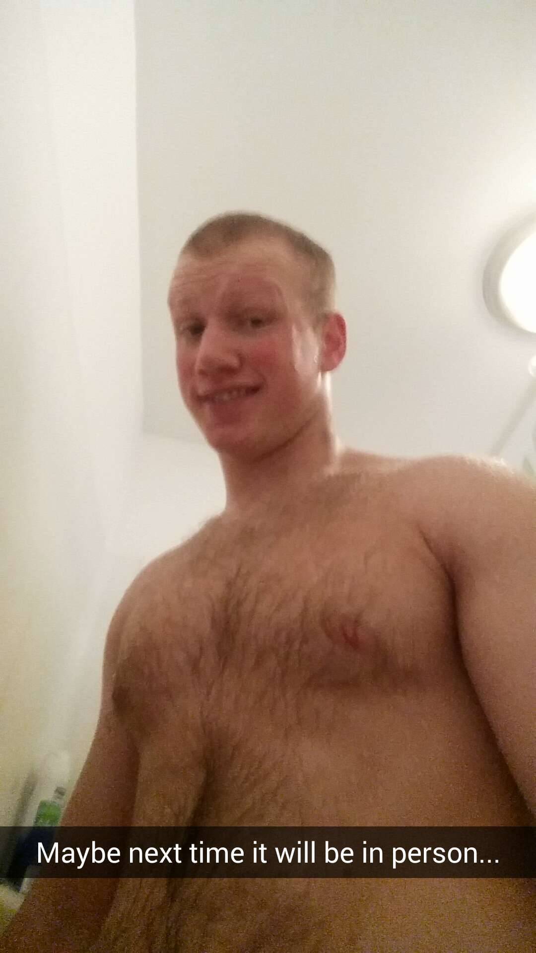 jimbibearfan:  kambreycollins:  Very sexy marine with blonde hair and body hair ;)