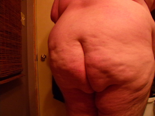 chidad: Nothing like a fat man’s ass! Get your tongue in there!