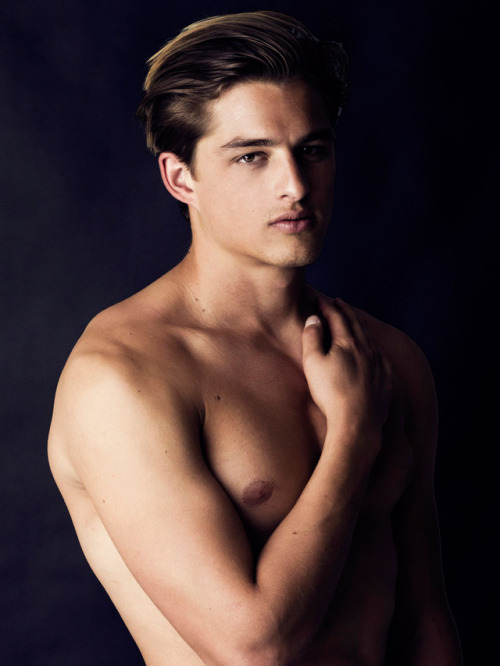boys-boys-b0ys-b0ys:    Jeremy Schneider, Silvester Ruck, Dorian Reeves , Cby Christian Rios via MMSCENE