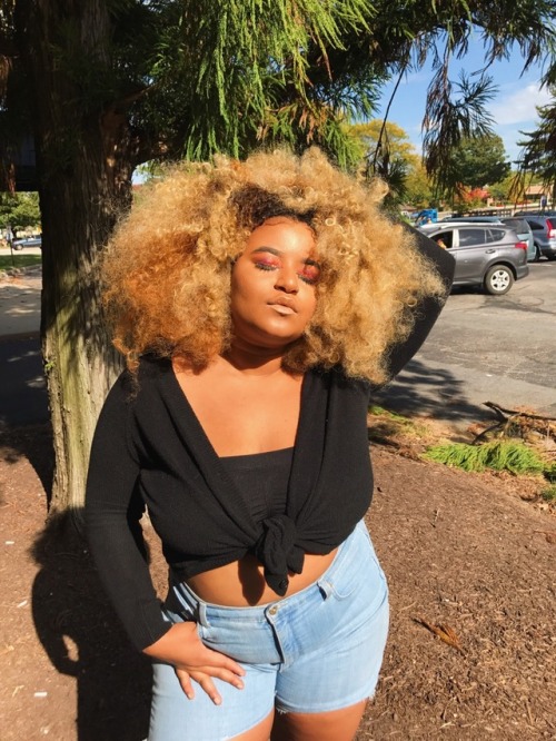 fukkce:easy breezy Tumblr girl