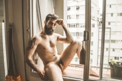 kinky-beards:  hiphipturra:Para a NUDUS (@nudusmagazine), por @andreccarlos 🔘The Kinkyest choice of Bearded men 🔞&gt;13KBeards&gt;12KBeardAddicts 