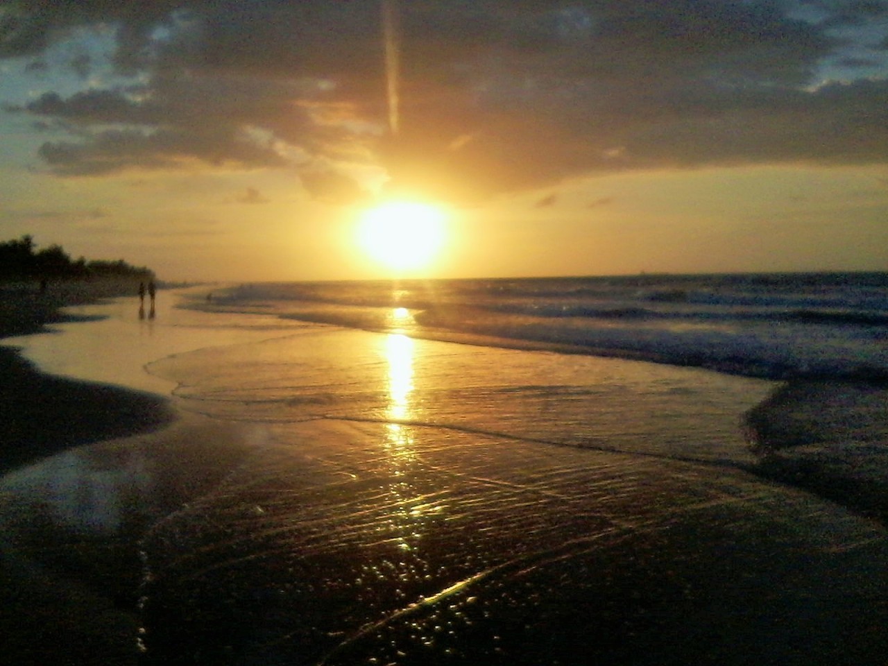 gatagarota3:  #Praia #SLZ #Maranhão #GoodVibes #Jah #JamaicaBrasileira #GataGarota