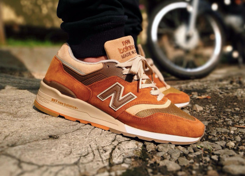 j crew new balance butterscotch