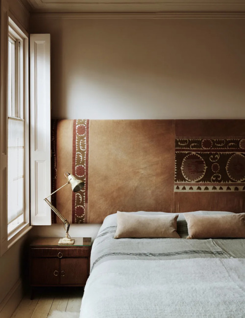 thenordroom: A colorful family home in Notting Hill | photos by Michael Sinclair THENORDROOM.COM - I