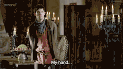 superwholockfeels:  t-urbulence: Arthur: “What have you got there?” Merlin: “Nothing.”  Ladies and gentlemen The greatest sorcerer of all time 